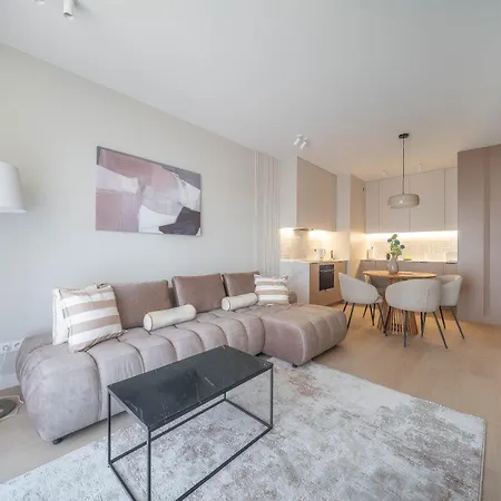 Kierbedzia Beige Elegance, Free Parking Apartment Warschau