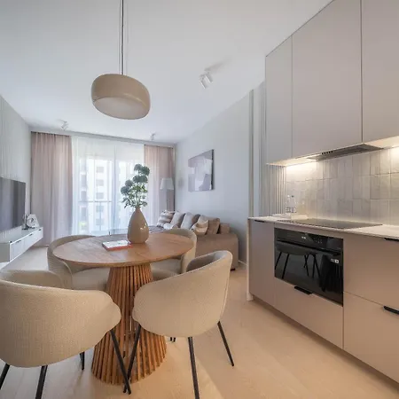 Kierbedzia Beige Elegance, Free Parking Apartment